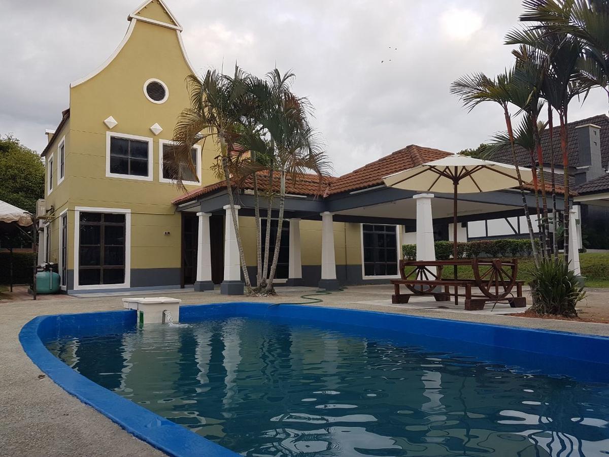 Green Villa Famosa Alor Gajah Malacca Exterior photo